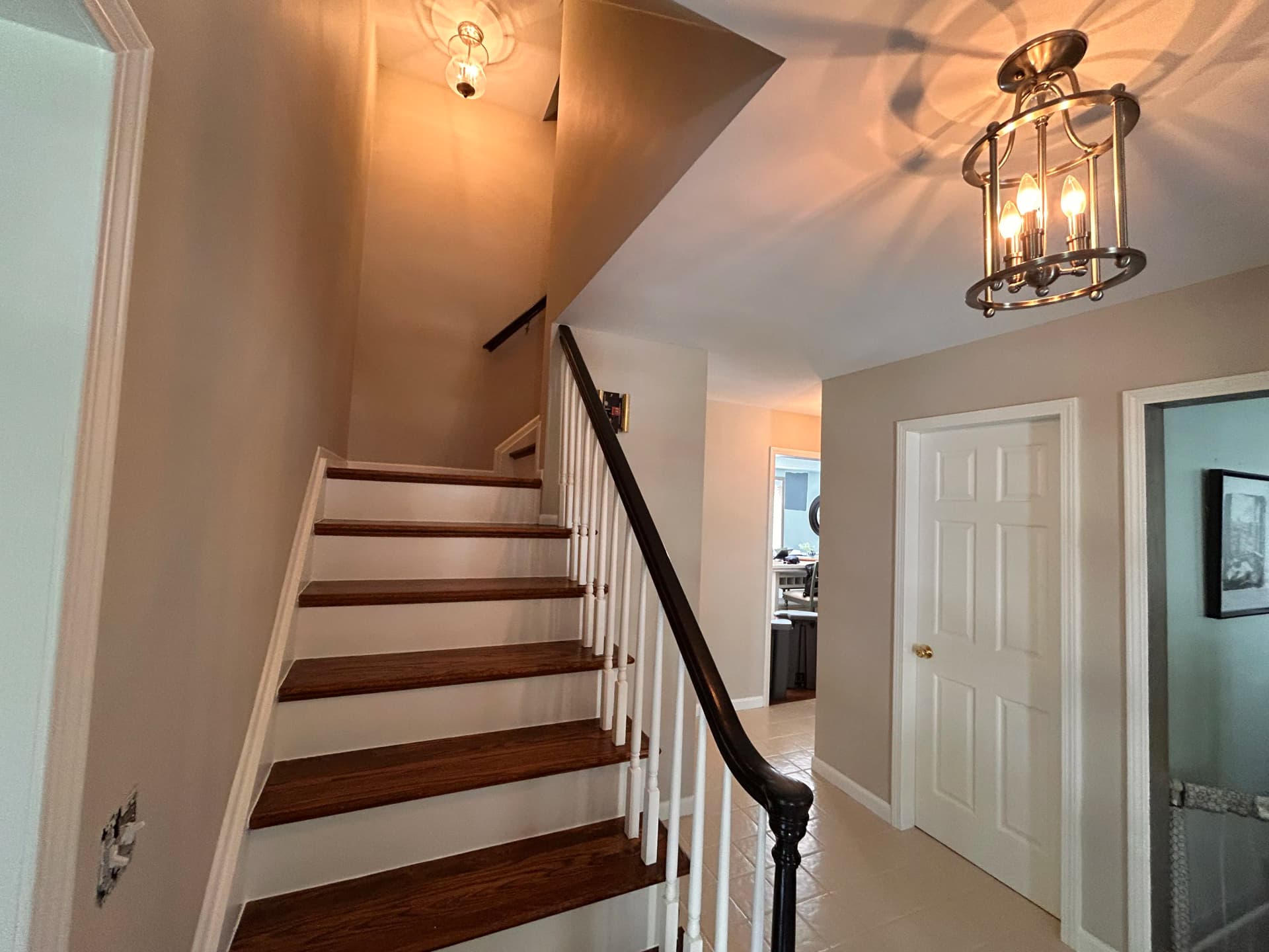 Gallery photos for Foyer and Hallway Interior Painting Done Right in Grosse Pointe Woods: Image #1