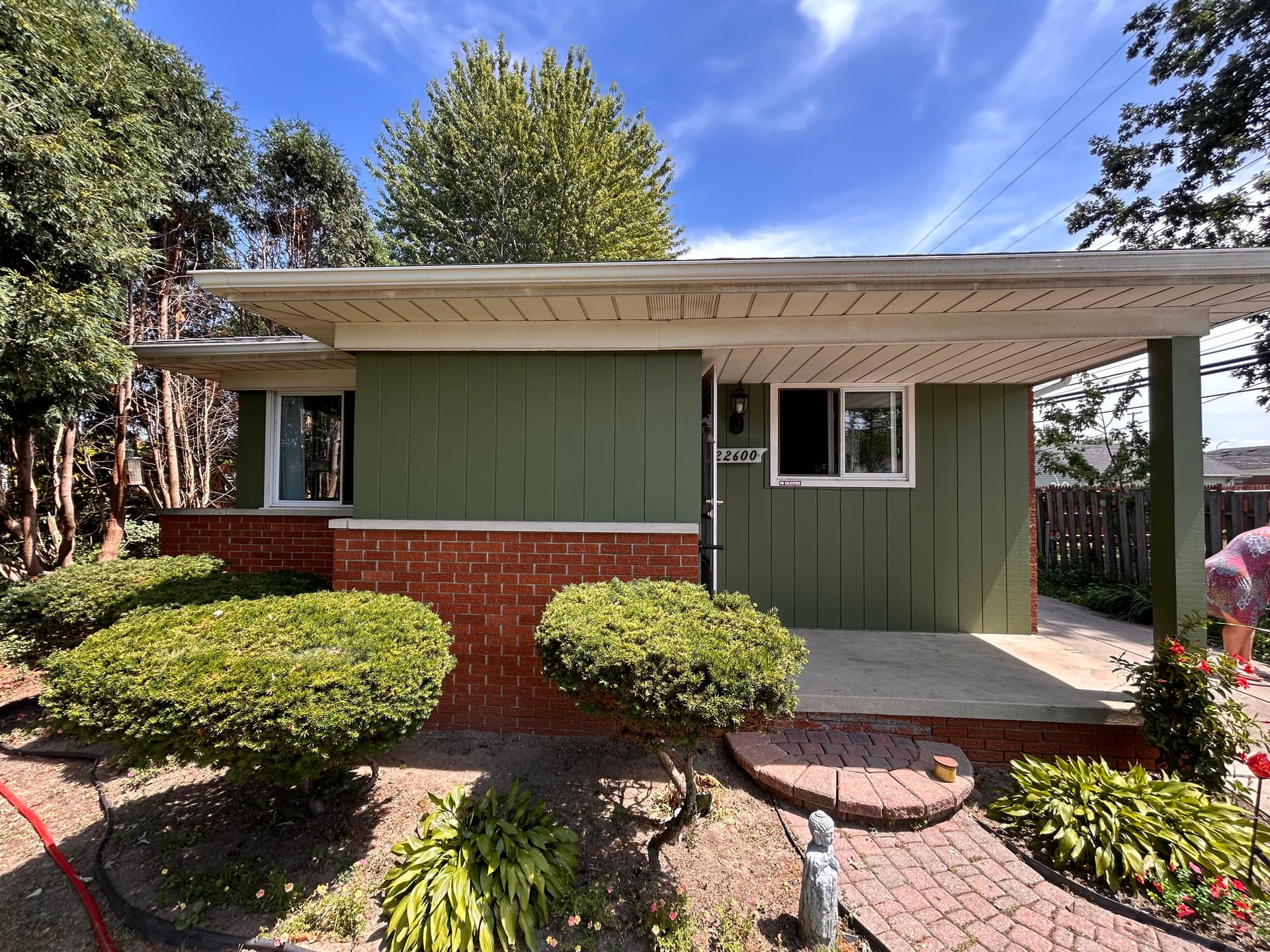 Gallery photos for St. Clair Shores Exterior Gets a Bold Oakmoss Makeover: Image #1