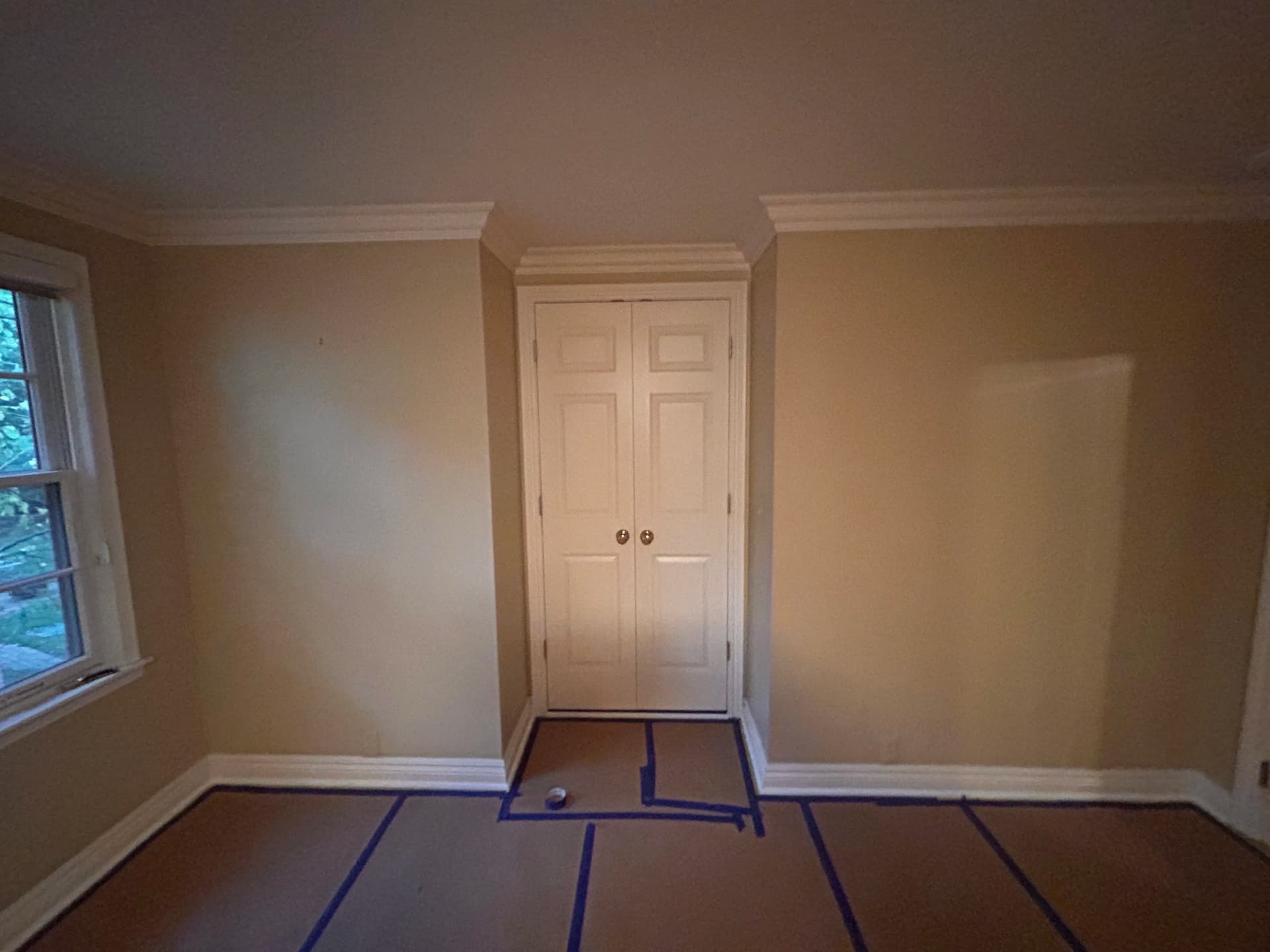 Gallery photos for Grosse Pointe Woods Master Bedroom Gets a Bold Color Upgrade: Image #2