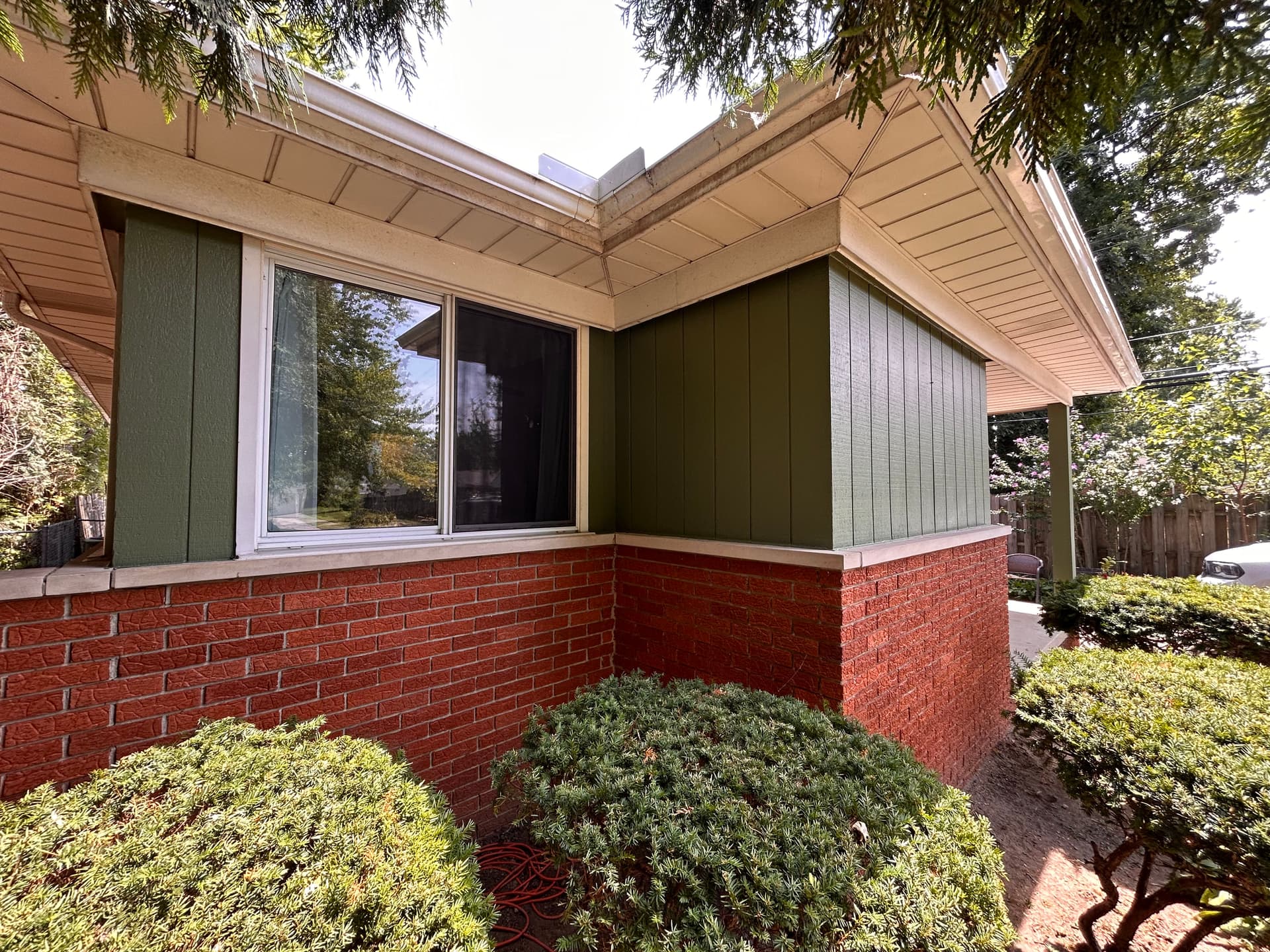 Gallery photos for St. Clair Shores Exterior Gets a Bold Oakmoss Makeover: Image #5