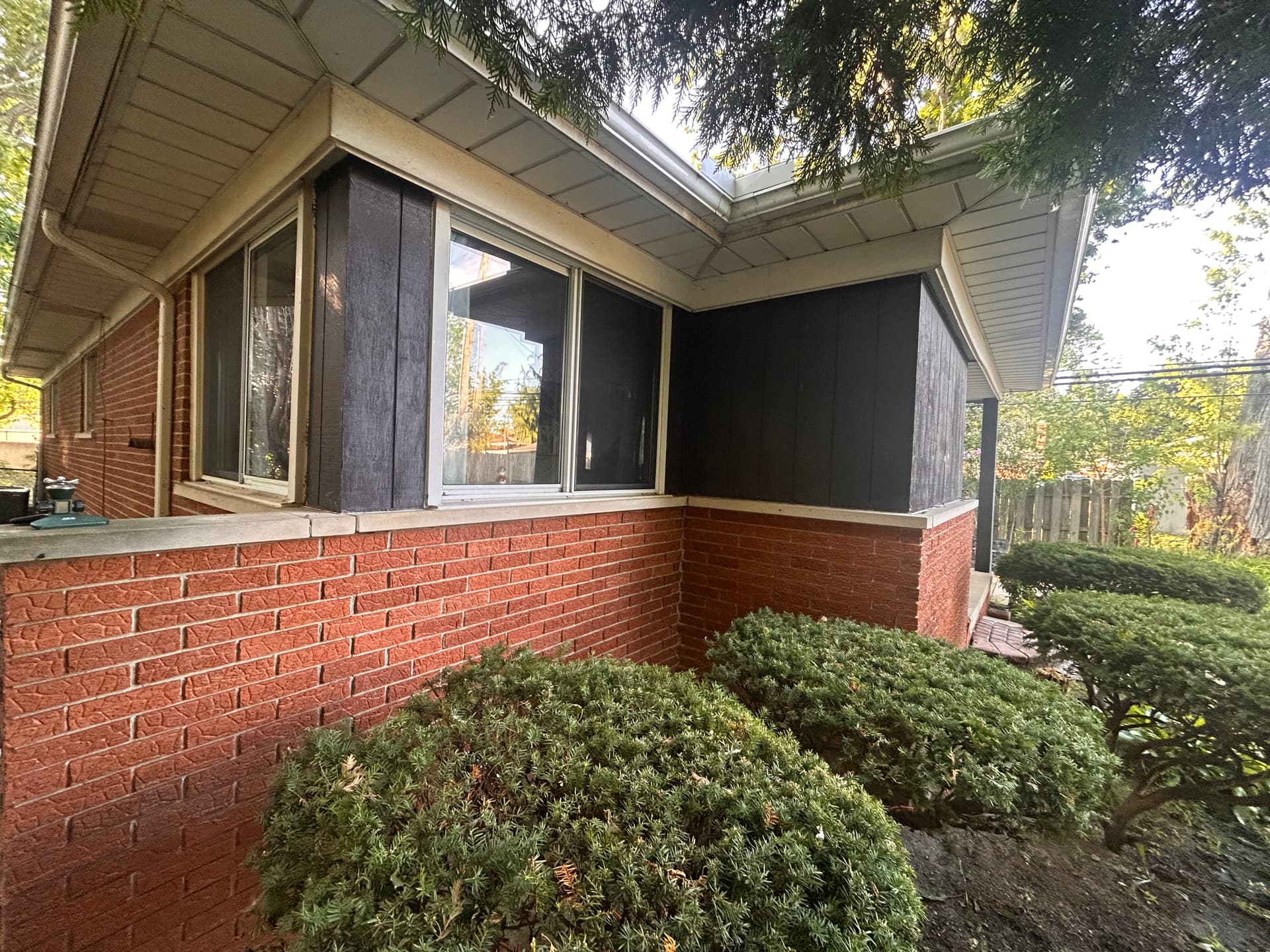 Gallery photos for St. Clair Shores Exterior Gets a Bold Oakmoss Makeover: Image #4