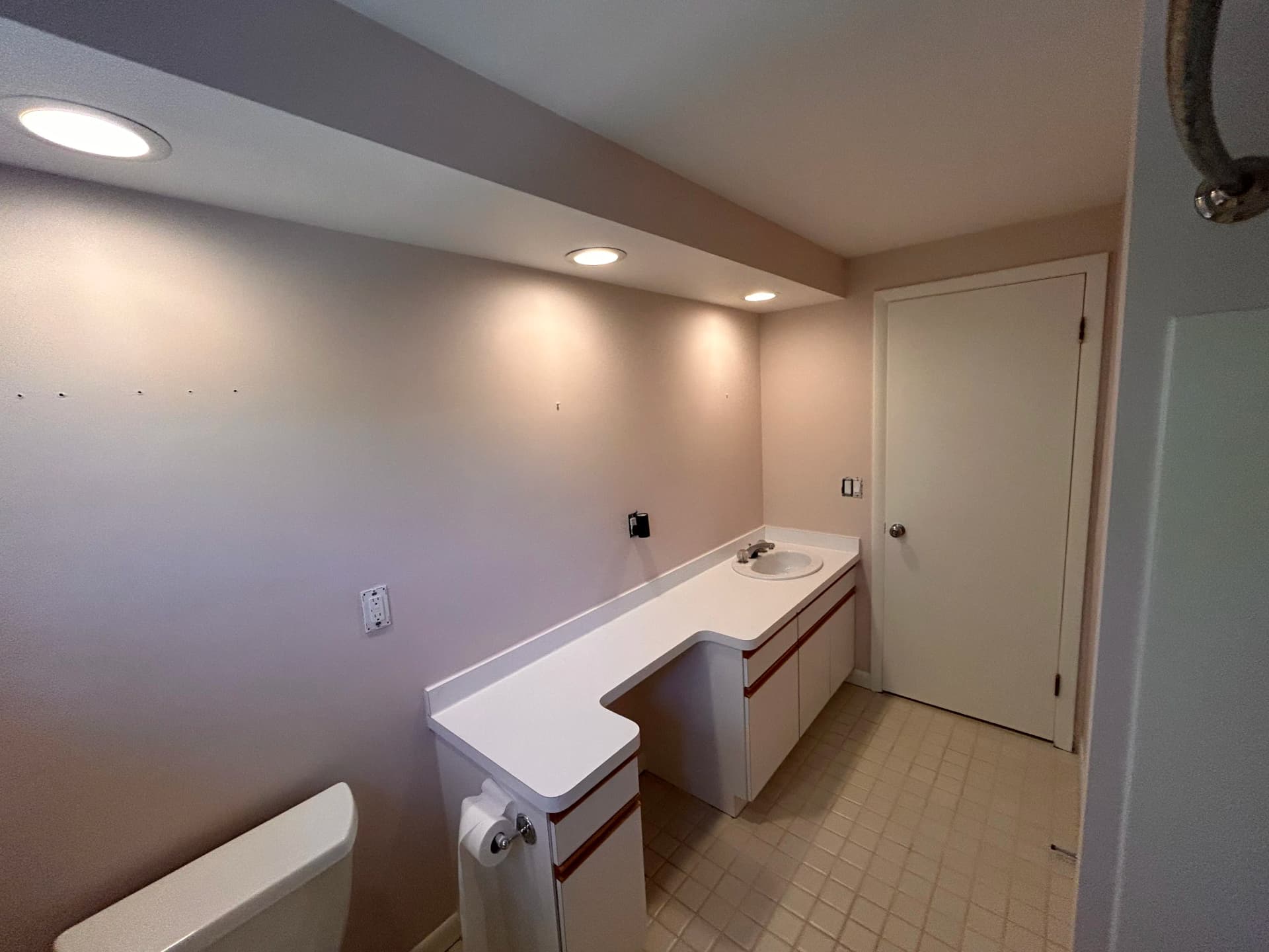 Gallery photos for Bathroom Paint Makeover in Grosse Pointe Woods: Image #1