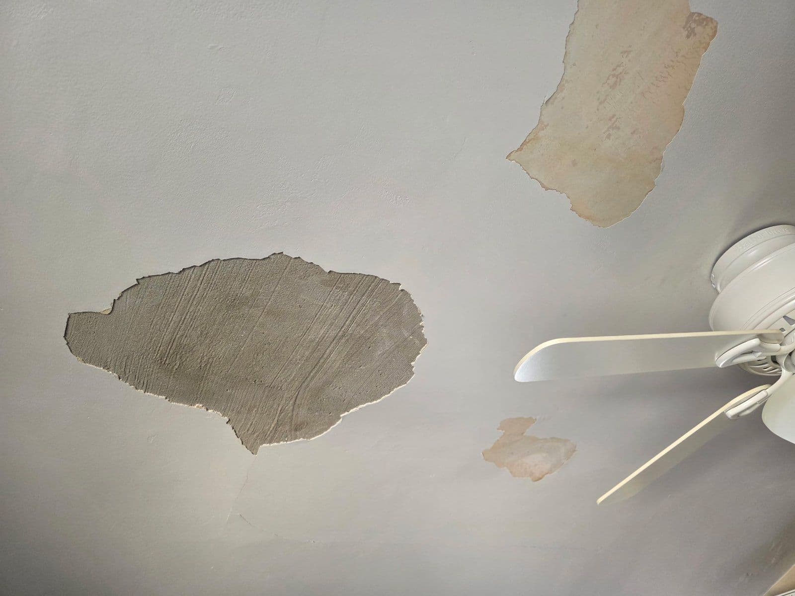 Gallery photos for Bedroom Ceiling Plaster Repair in St Clair Shores: Image #3