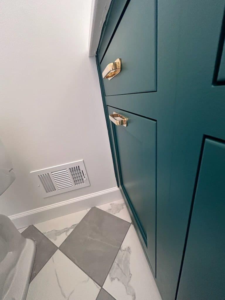 Project Cabinet Resurfacing Brings Modern Touch to Grosse Pointe Shores image