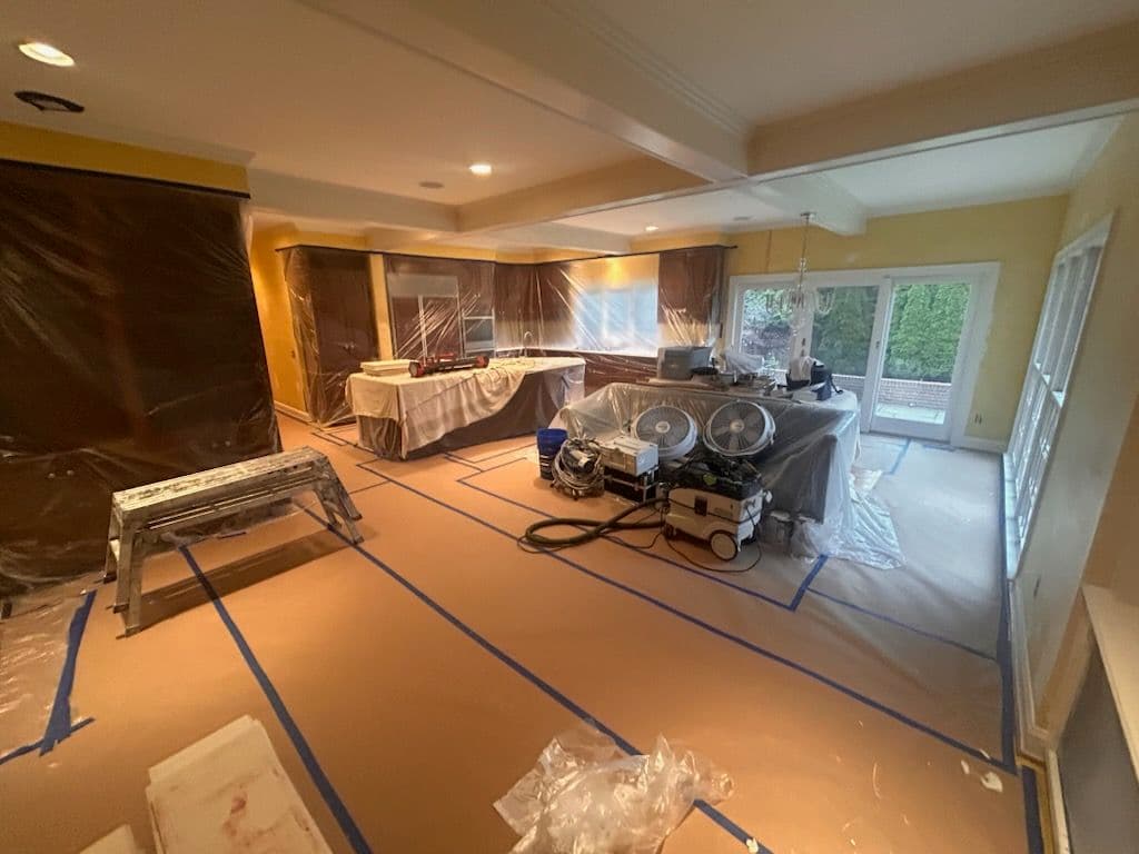 Gallery photos for Grosse Pointe Farms Kitchen Repaint Done Right with Benjamin Moore: Image #3