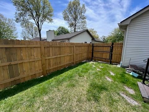 Expert Privacy Fence Staining in New Baltimore