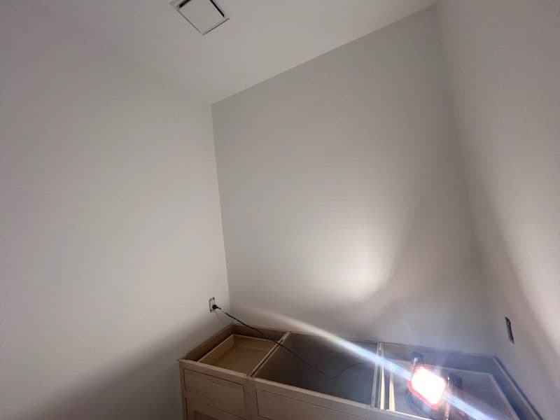 Gallery photos for Vibrant Pink Laundry Room Transformation: Image #3