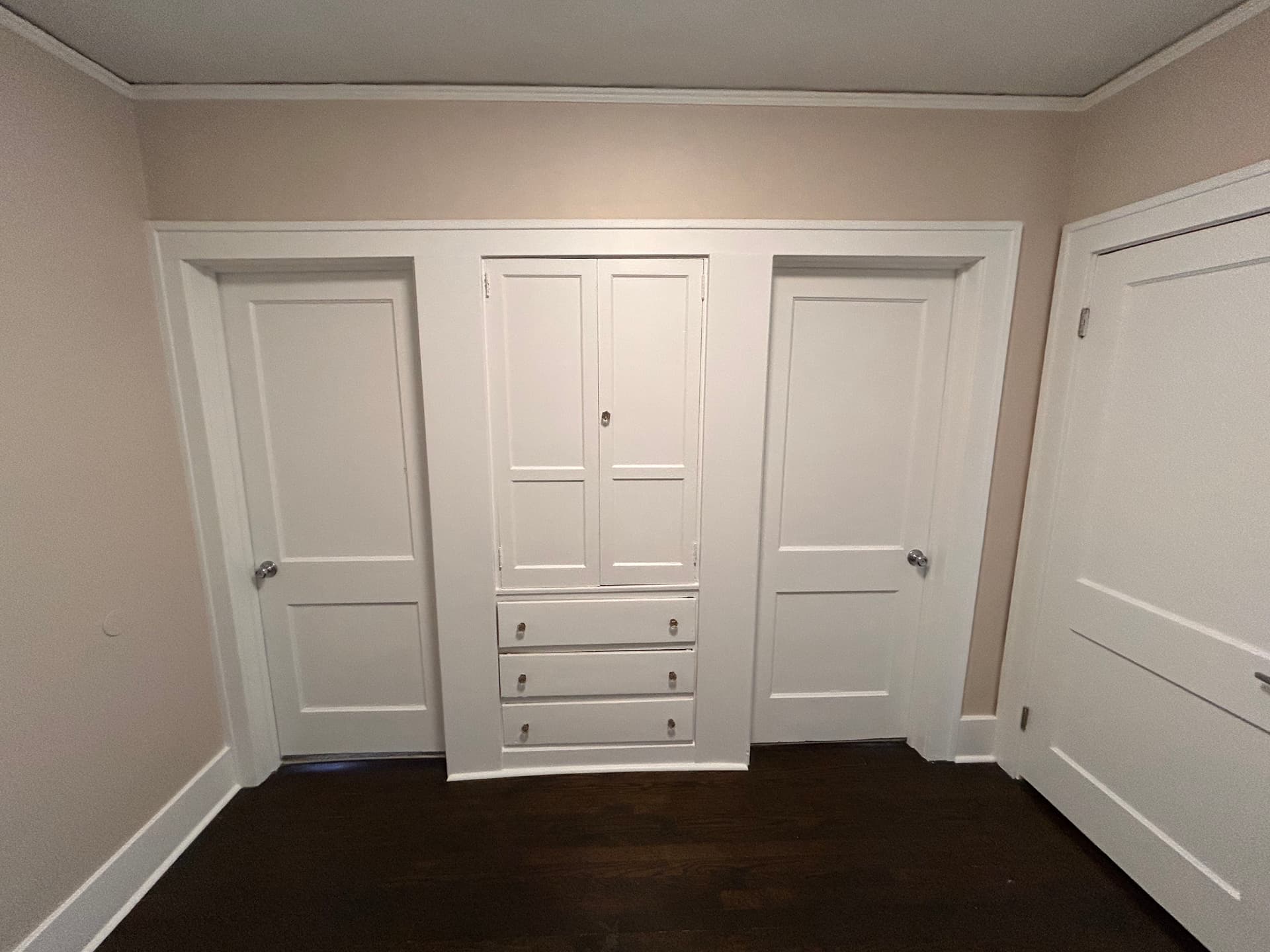 Gallery photos for Full Two-Floor Interior Repaint in Detroit's Boston Edison District: Image #1