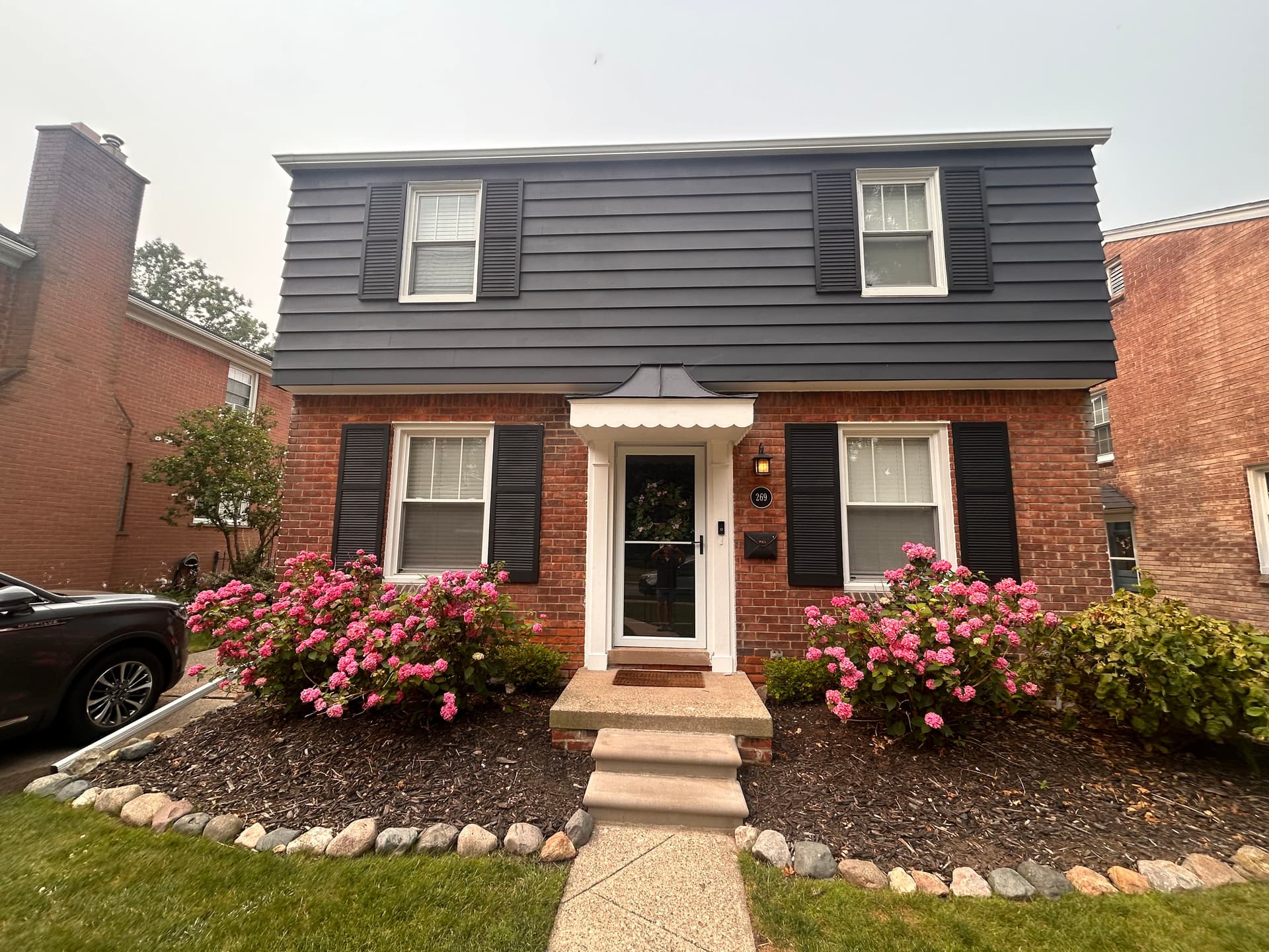 Gallery photos for Grosse Pointe Farms Exterior Painting Done the Right Way: Image #1