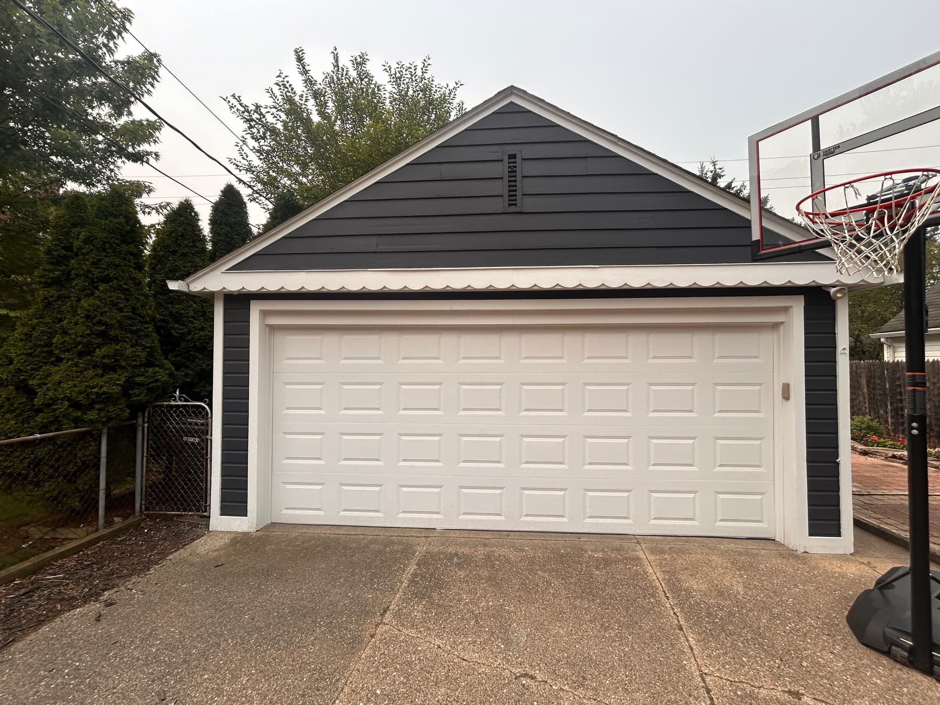 Gallery photos for Grosse Pointe Farms Exterior Painting Done the Right Way: Image #3